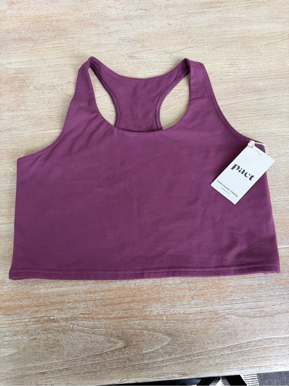 🌱NWT Pact Large “On-The-Go” Crop Tank in Pretty Plum. Sporty Racerback Detail.